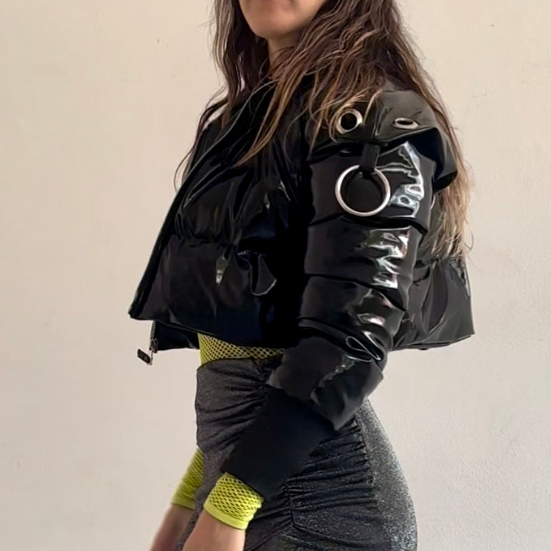(S-M) Chaqueta Crop Charol Acolchada No Name