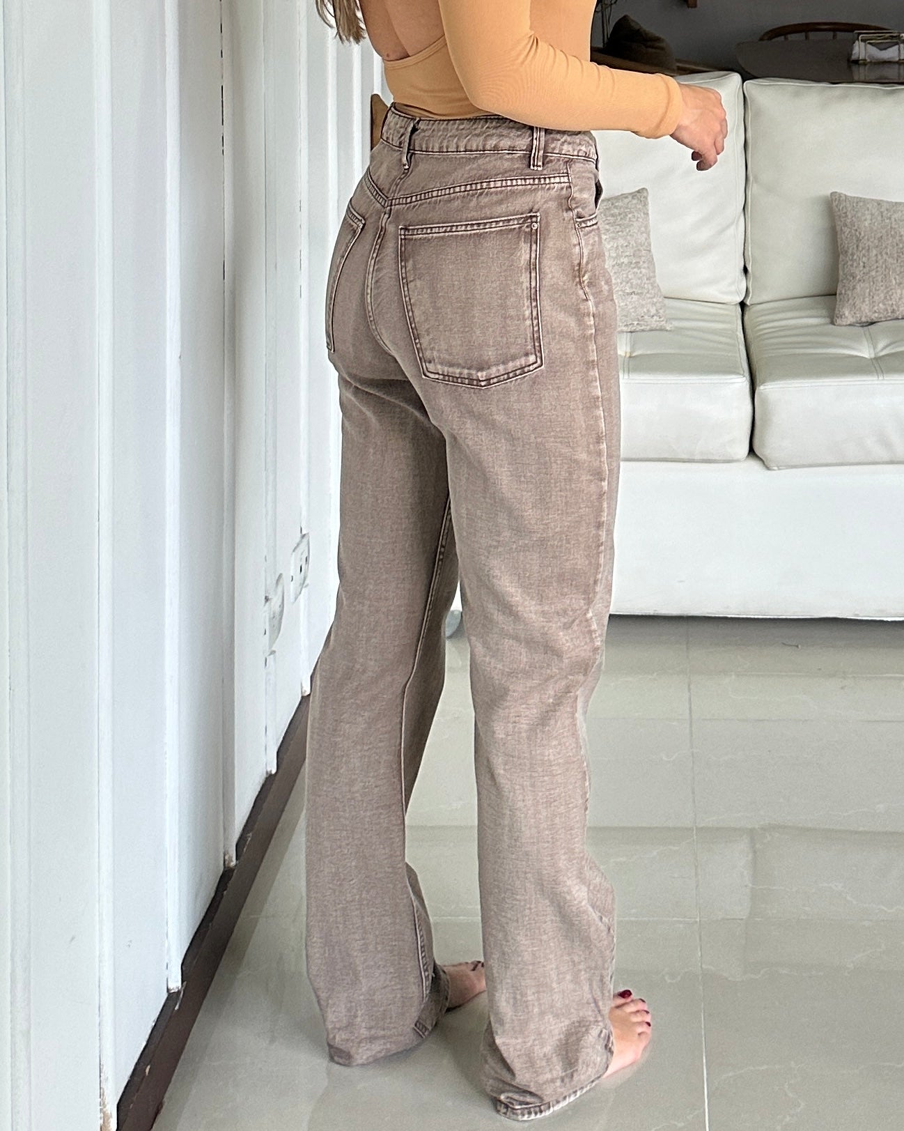 Tennis - Straight Leg Jeans - Marron Lavado - Talla 6