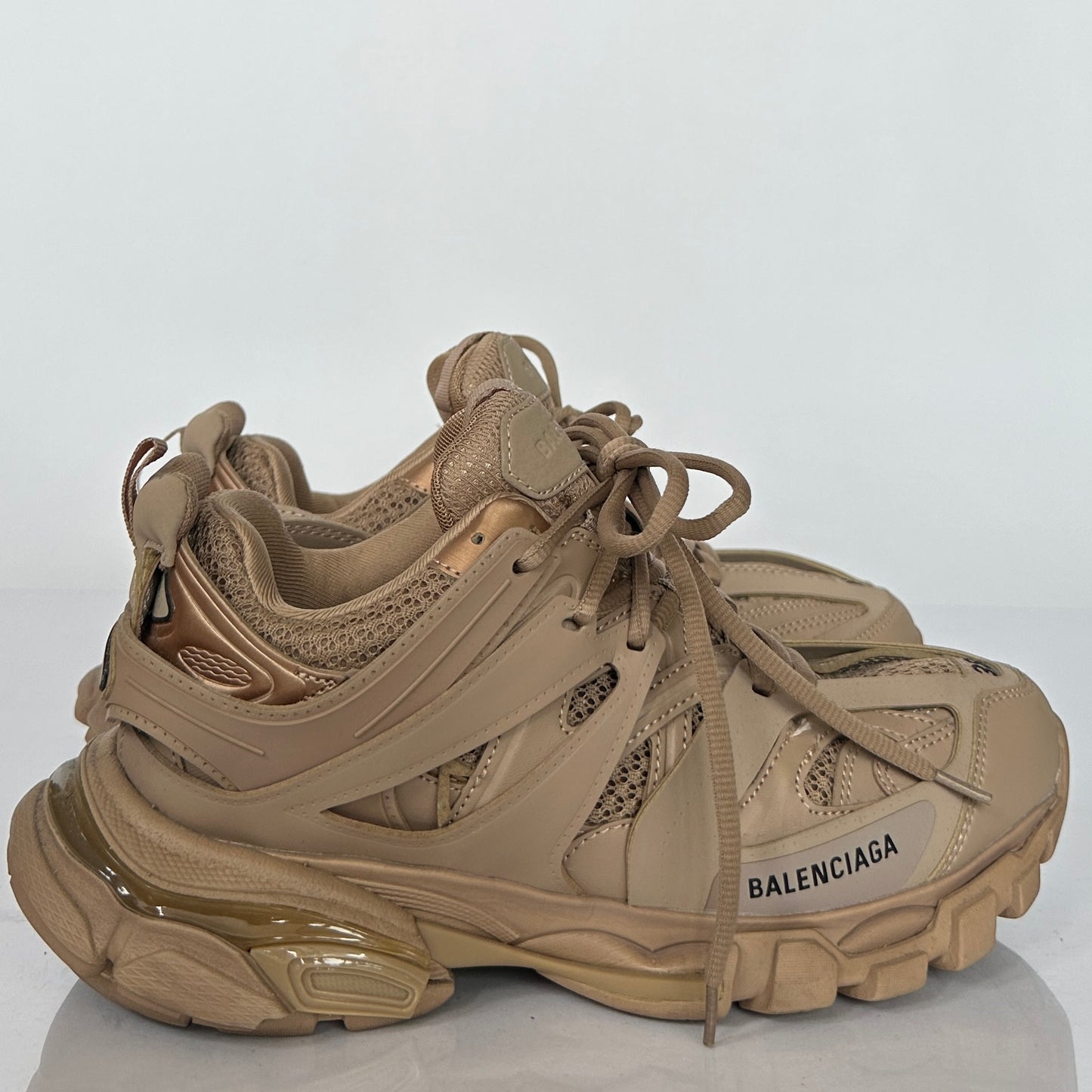 Balenciaga Track Beige (Talla 38)