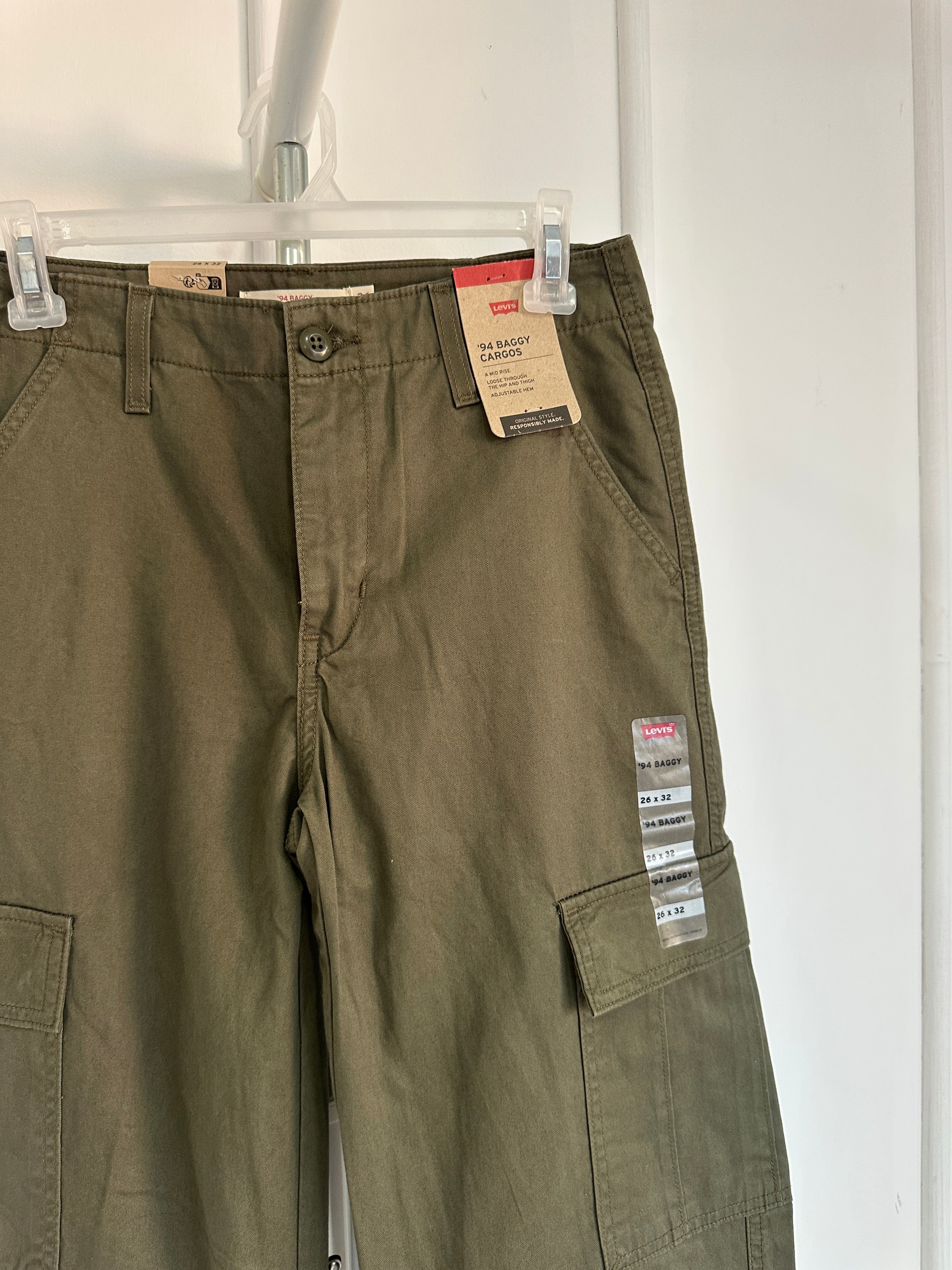 Levis - Baggy Cargo Pants - Verde Oliva - Talla 26