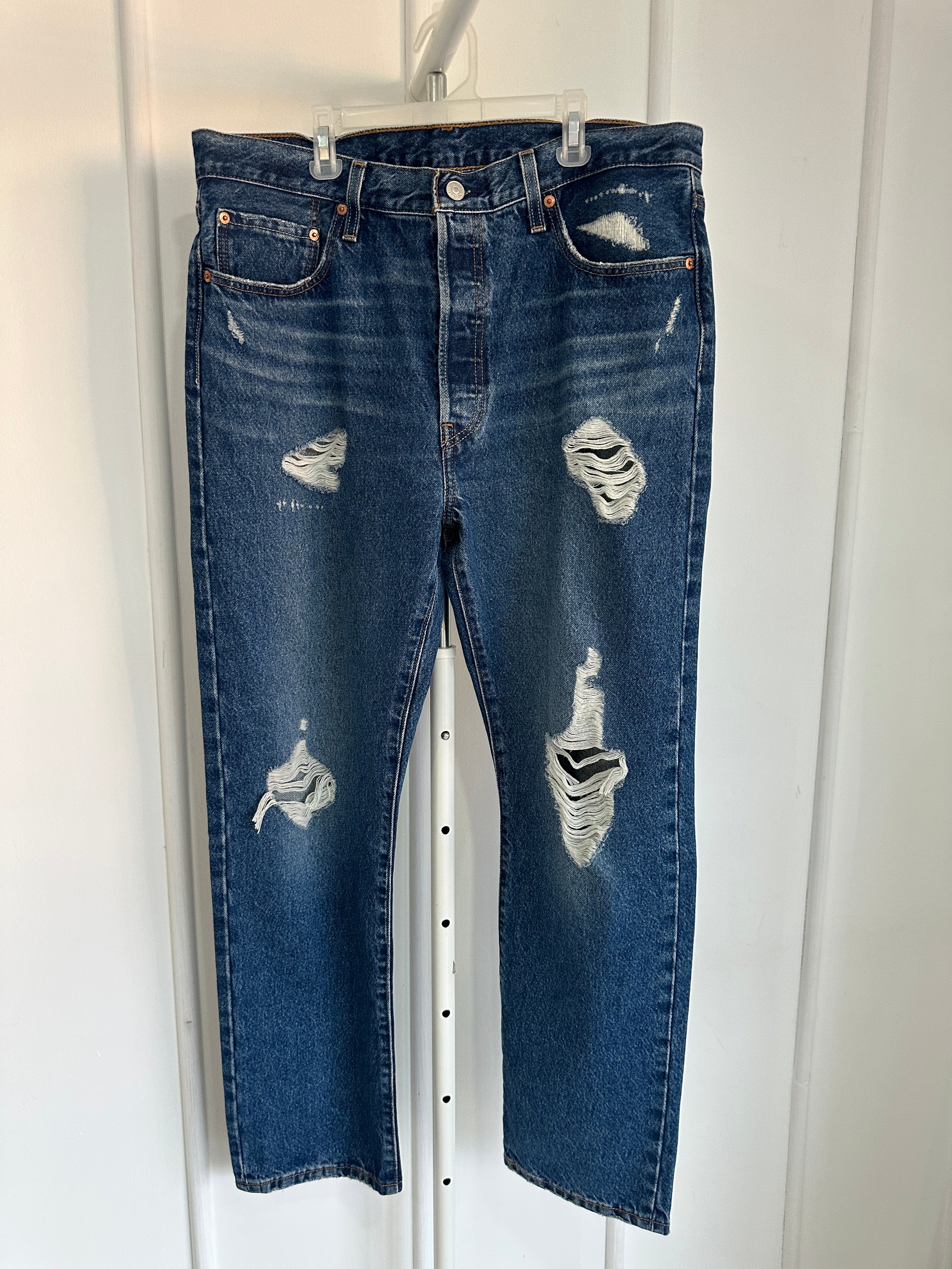 Levis - 501 Original Straight - Denim Distressed - Talla 33