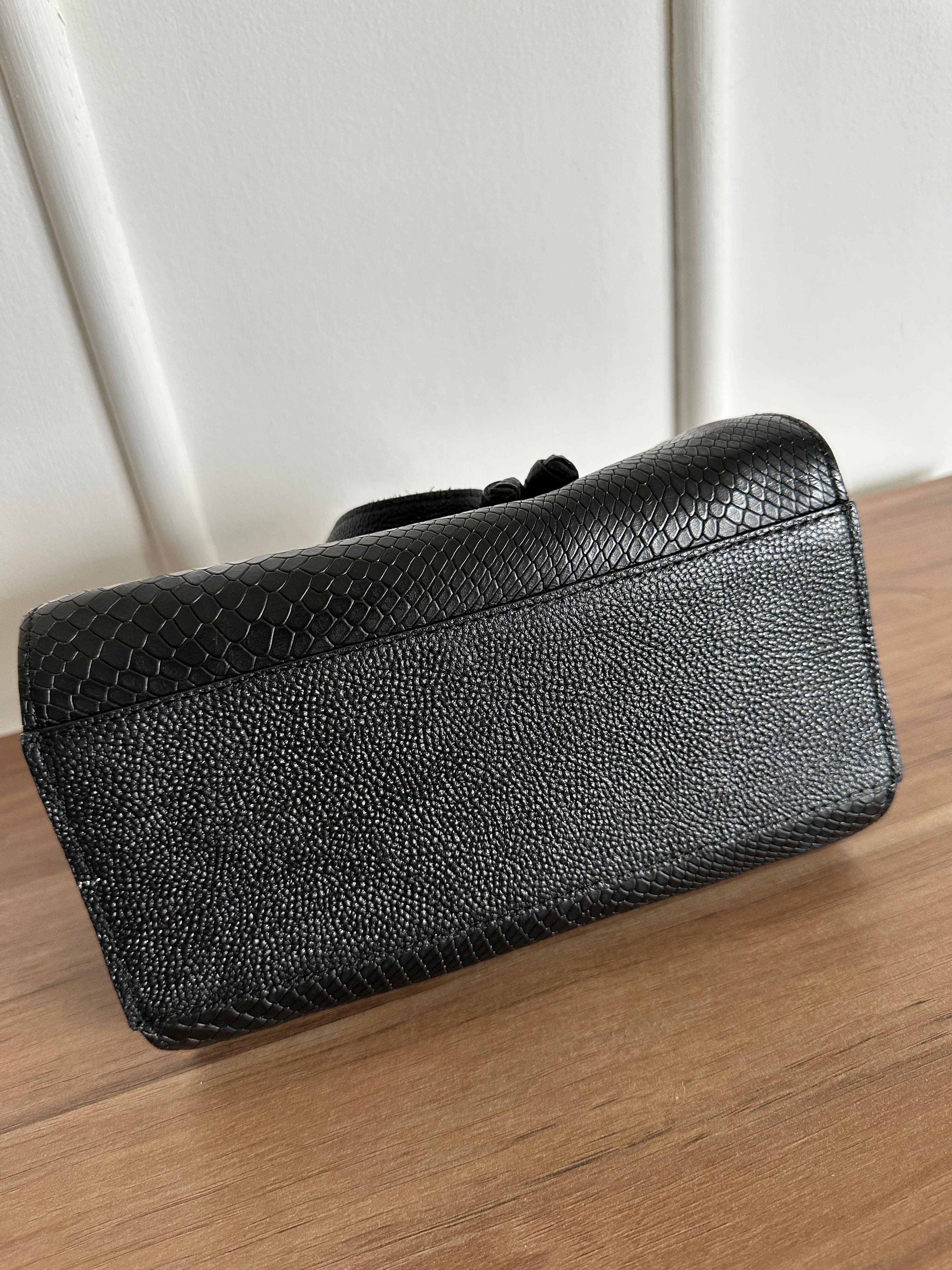 Bolso Bucket Snake Print - Bon Bonite