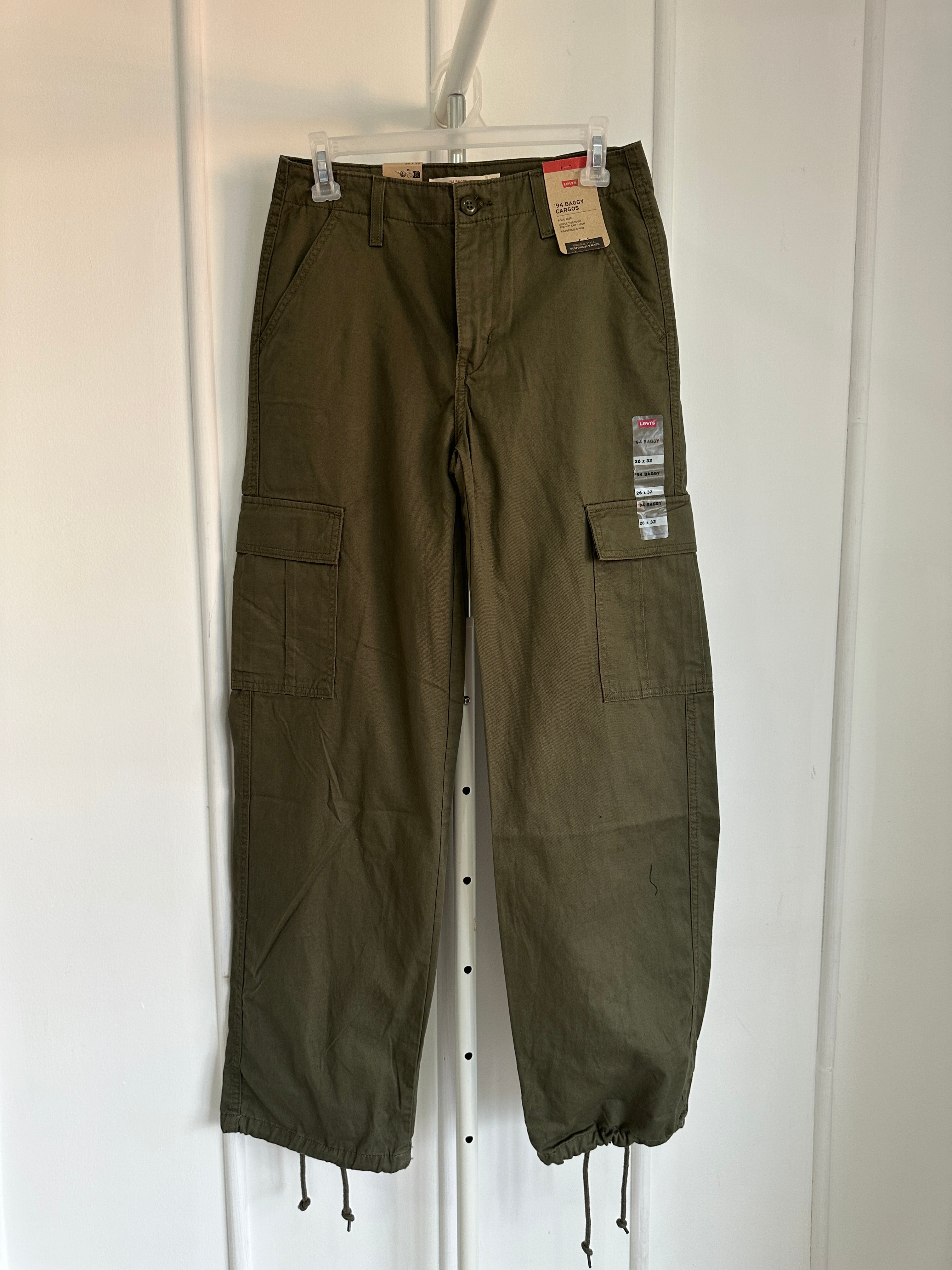 Levis - Baggy Cargo Pants - Verde Oliva - Talla 26