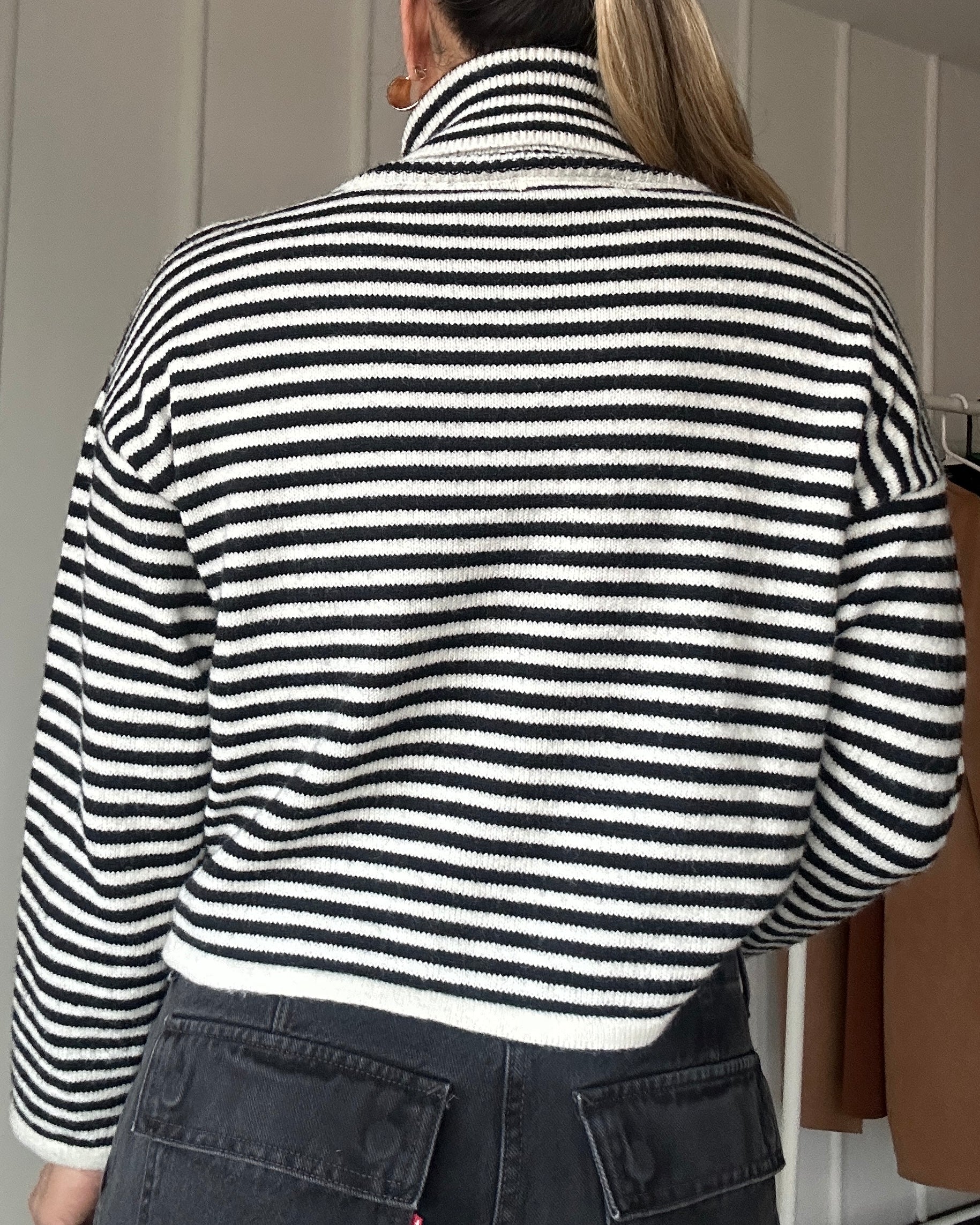 Buzo Tejido Rayas con Bordado Paris - Talla Única