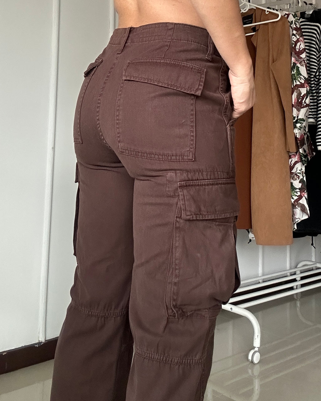 Pantalón Cargo Zara Café Oscuro - Talla 4
