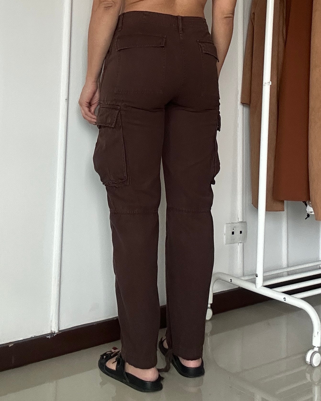 Pantalón Cargo Zara Café Oscuro - Talla 4