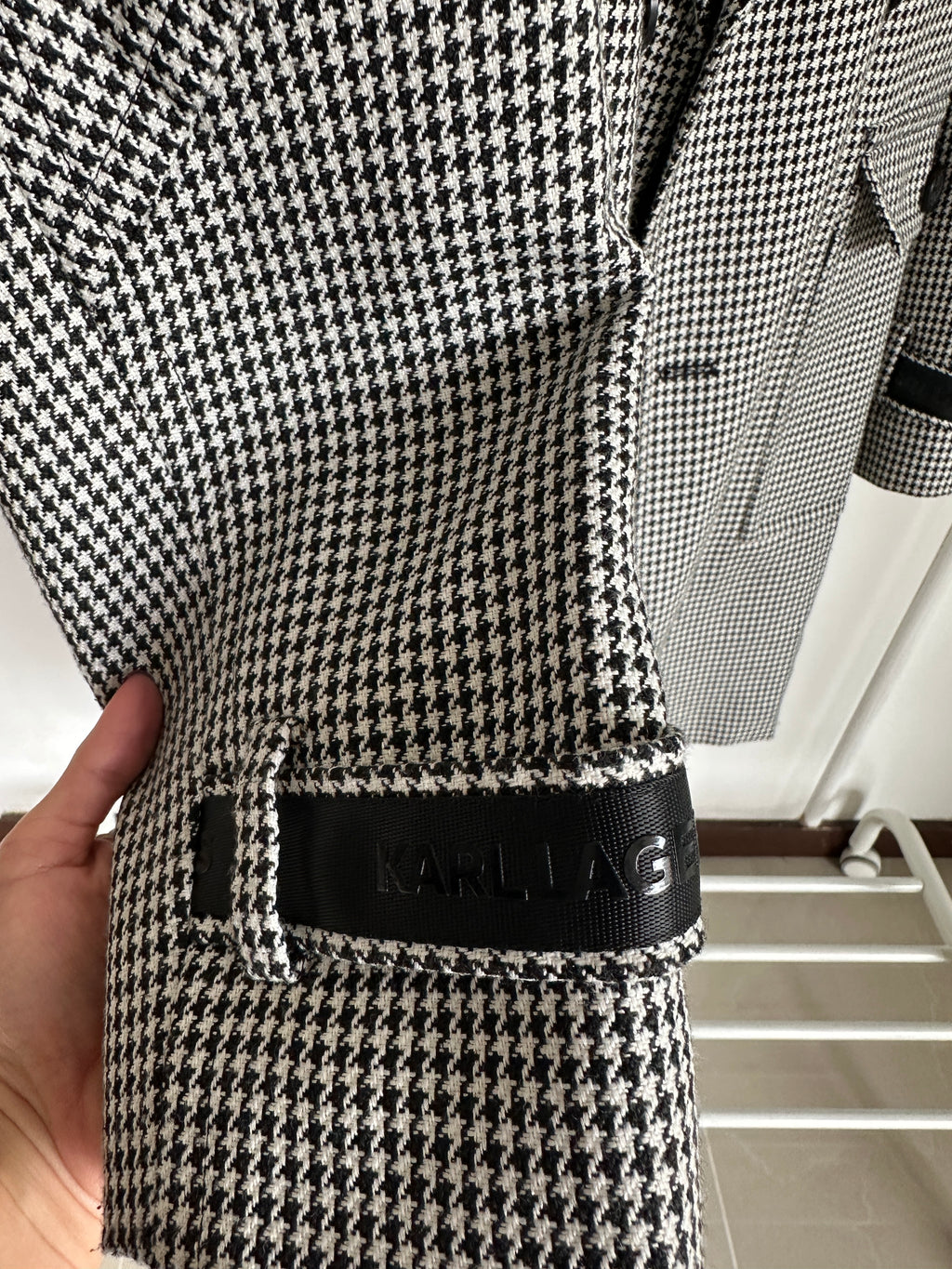 Abrigo Karl Lagerfeld Paris